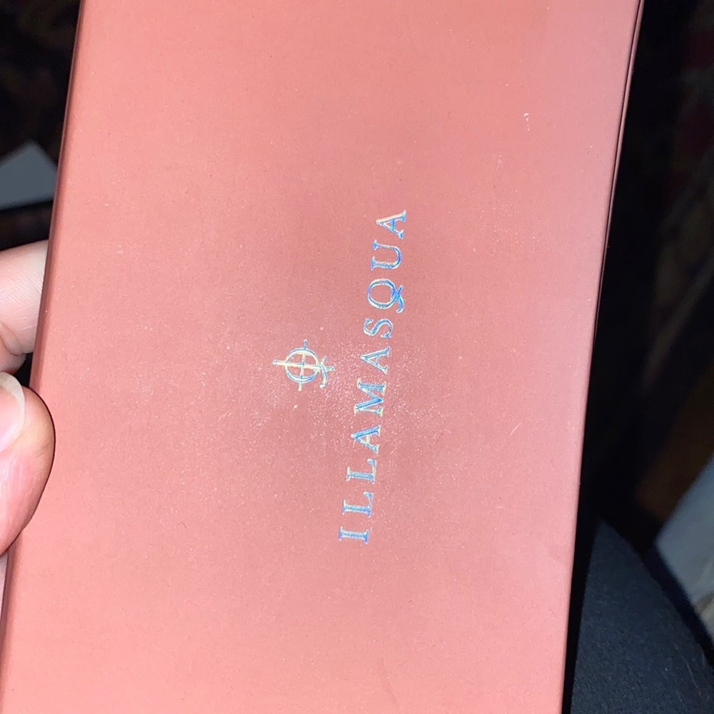 Illamasqua unveiled artistry palette